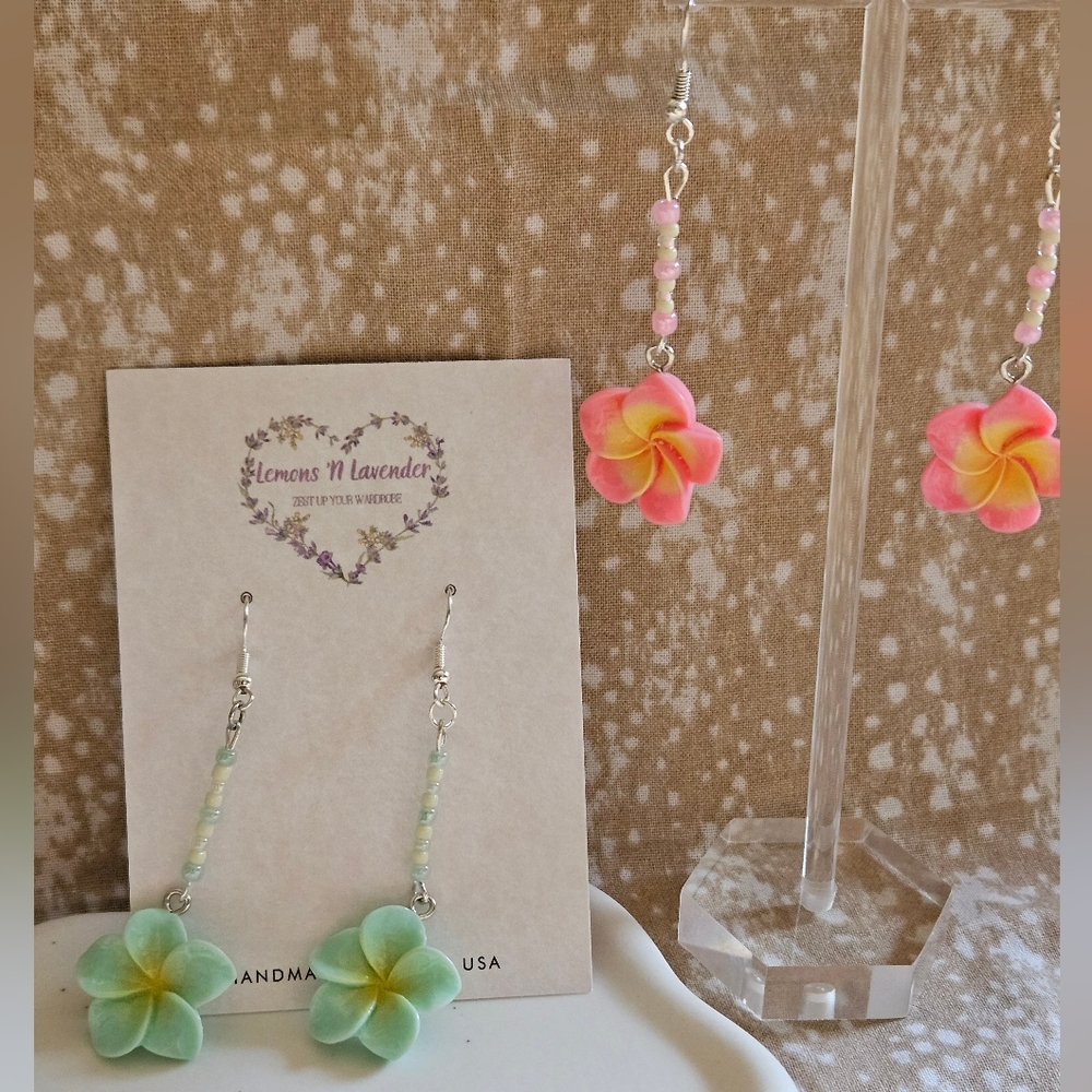 Handmade Hibiscus 🌺 Earrings